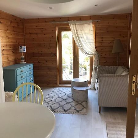 Winnie'S Corner - Self Contained Within The Grounds Of Another Property, In An Idyllic Wooded Setting Carlyon Bay Eksteriør billede