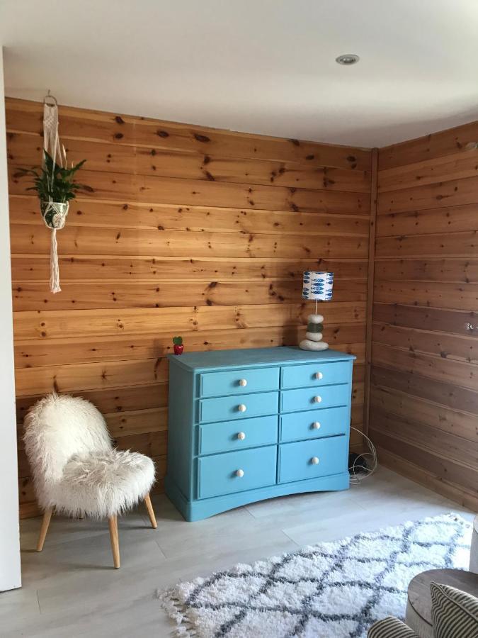 Winnie'S Corner - Self Contained Within The Grounds Of Another Property, In An Idyllic Wooded Setting Carlyon Bay Eksteriør billede